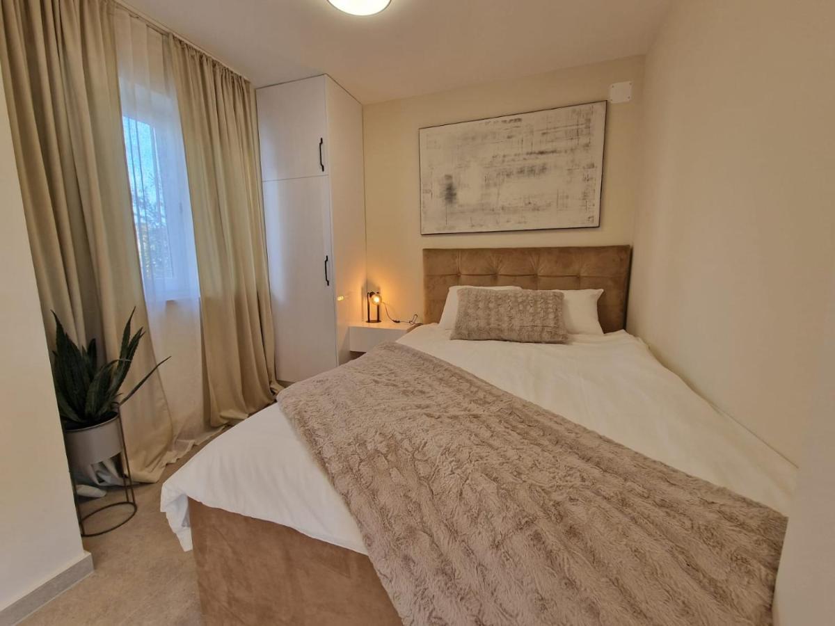Studio Apartment Mare With Private Garden And Jacuzzi Vinkuran Exterior foto